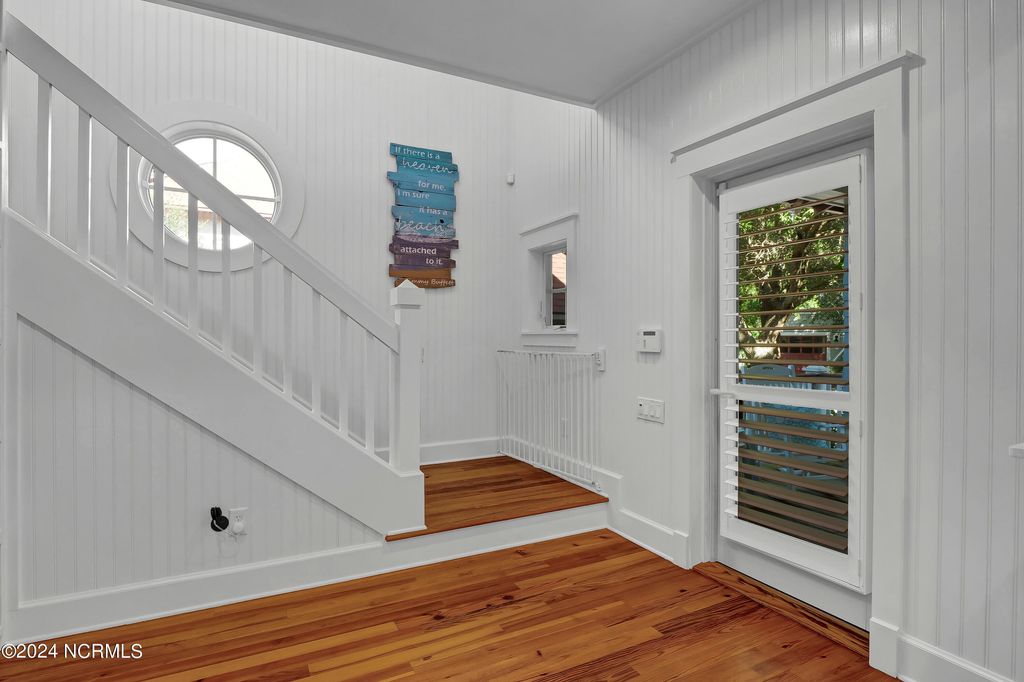 Image 6 of property listing at 15 Surfboat Court, Bald Head Island, NC 28461