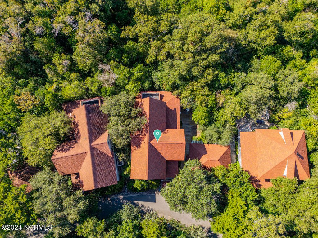 Image 71 of property listing at 15 Surfboat Court, Bald Head Island, NC 28461