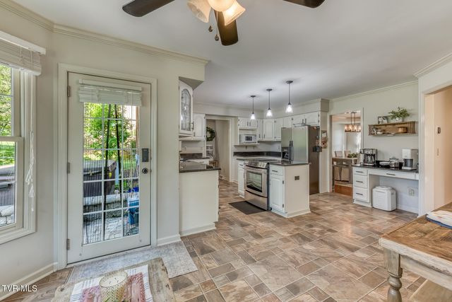3422 Berkshire Circle, Johnson City, TN 37604