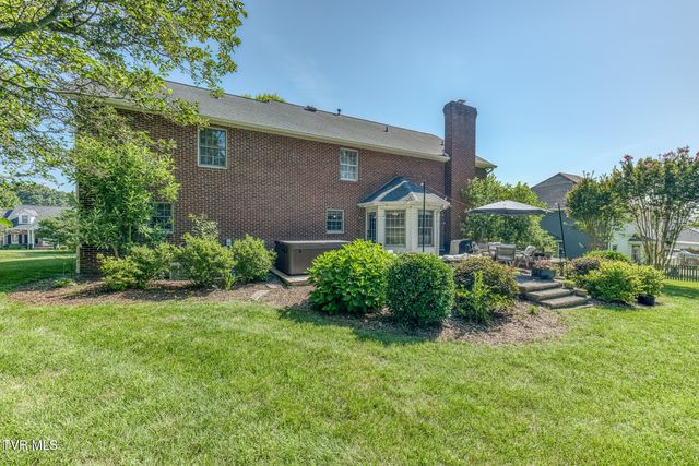 3422 Berkshire Circle, Johnson City, TN 37604