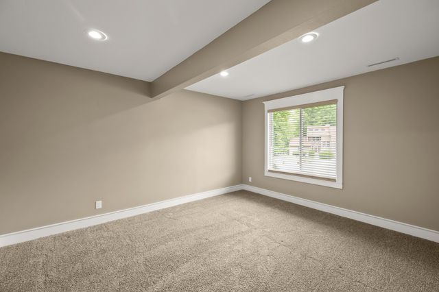 5121 Magnolia Drive, Pleasant Hill, IA 50327