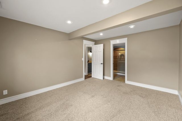 5121 Magnolia Drive, Pleasant Hill, IA 50327