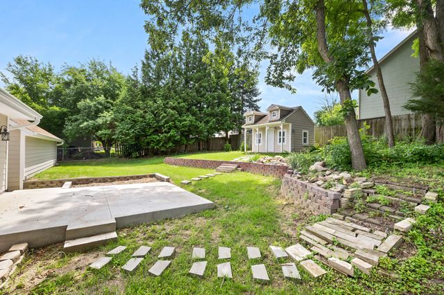 5121 Magnolia Drive, Pleasant Hill, IA 50327