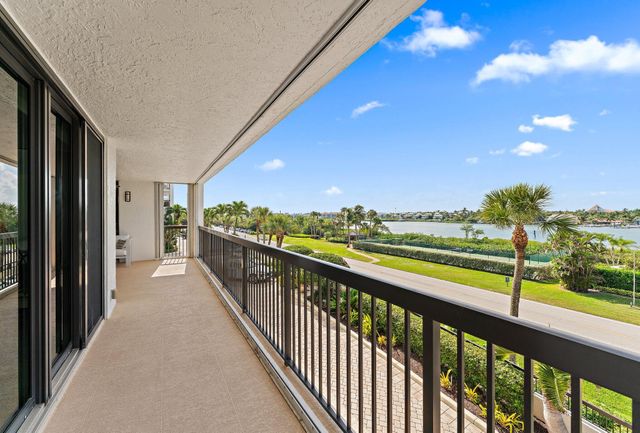 19670 Beach Road B303, Jupiter, FL 33469