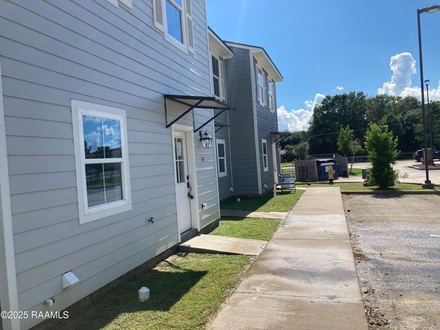 14 Townhouse Cove, Lafayette, LA 70506