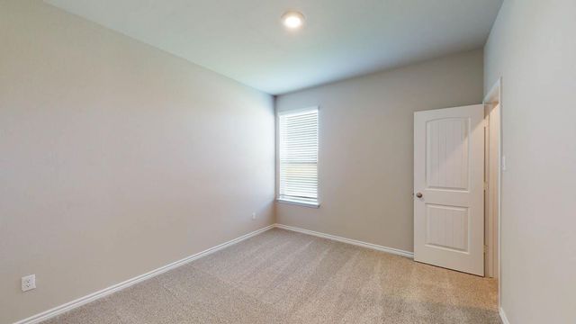 709 Sydney BLVD, Thorndale, TX 76577