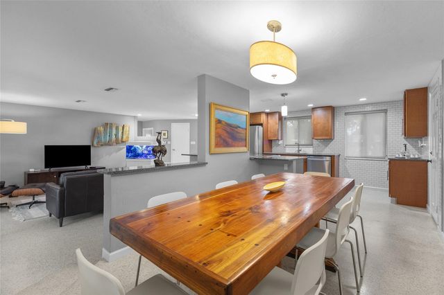 2605 BOTANY AVENUE, Sarasota, FL 34239
