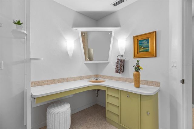 2605 BOTANY AVENUE, Sarasota, FL 34239