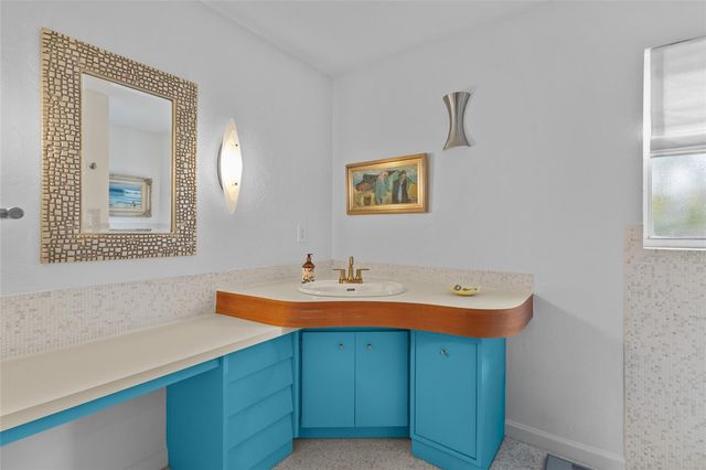 2605 BOTANY AVENUE, Sarasota, FL 34239