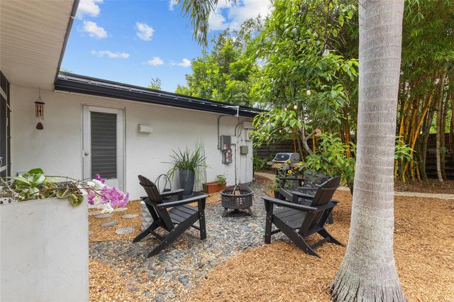 2605 BOTANY AVENUE, Sarasota, FL 34239