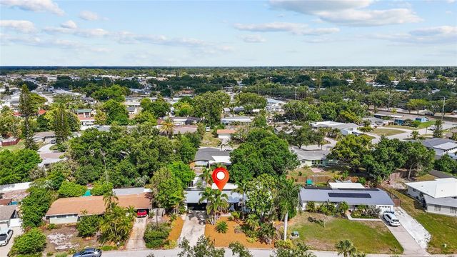 2605 BOTANY AVENUE, Sarasota, FL 34239