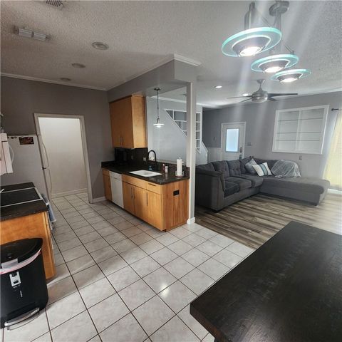 3025 Quail Springs B10, Corpus Christi, TX 78414