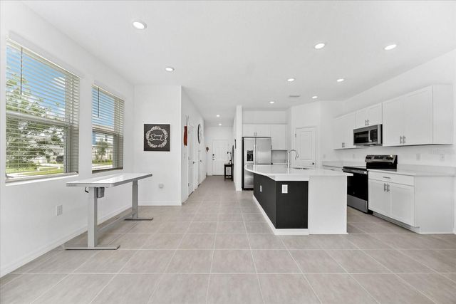 8701 WINTER BREEZE, Sarasota, FL 34241