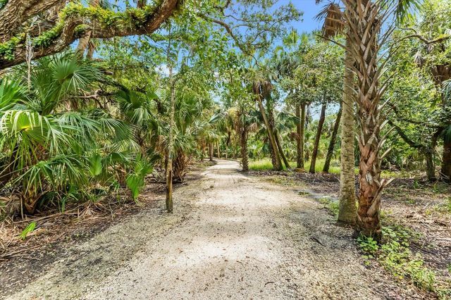 8701 WINTER BREEZE, Sarasota, FL 34241
