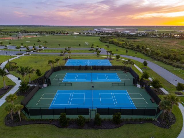 8701 WINTER BREEZE, Sarasota, FL 34241