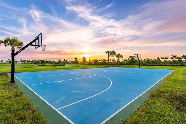 8701 WINTER BREEZE, Sarasota, FL 34241