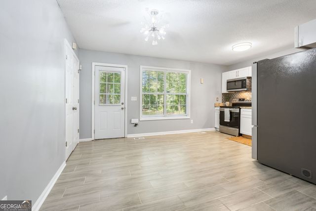 1209 N Hampton Drive, Hampton, GA 30228
