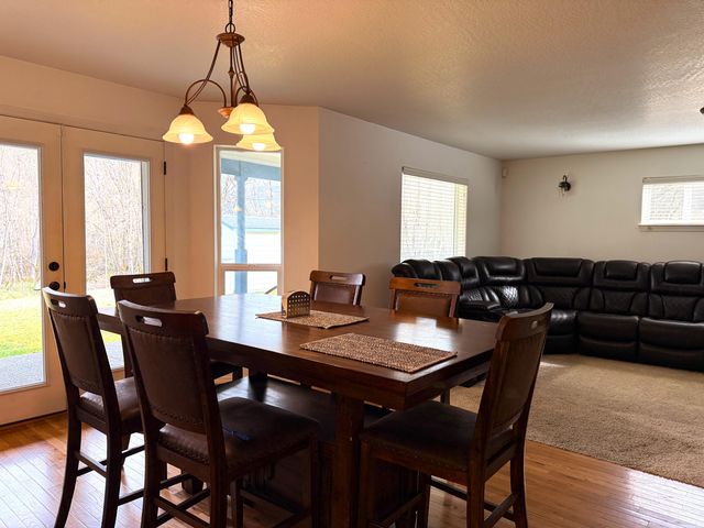 11889 Williams Highway, Grants Pass, OR 97527