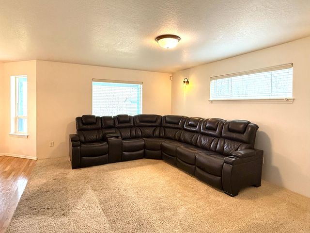 11889 Williams Highway, Grants Pass, OR 97527