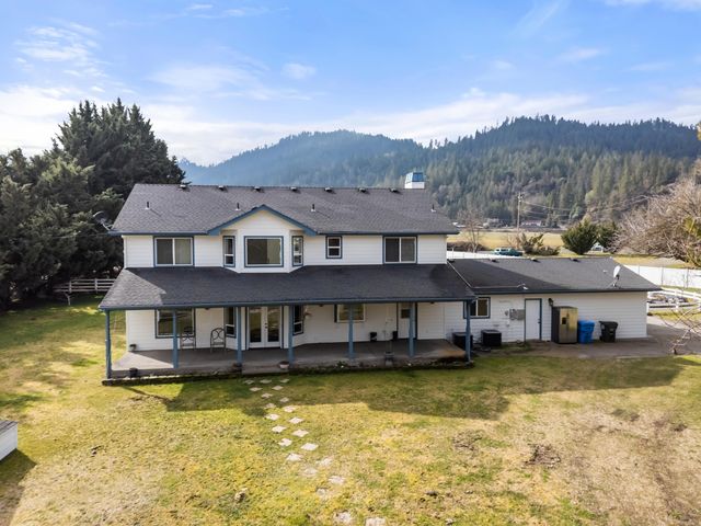 11889 Williams Highway, Grants Pass, OR 97527