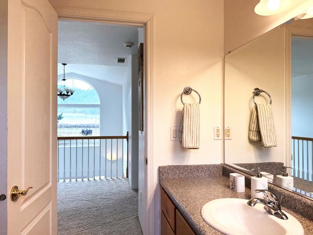 11889 Williams Highway, Grants Pass, OR 97527