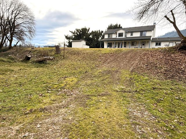 11889 Williams Highway, Grants Pass, OR 97527