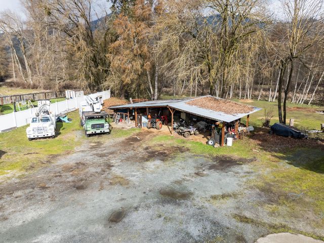 11889 Williams Highway, Grants Pass, OR 97527