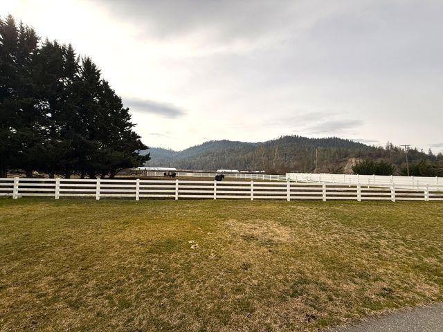 11889 Williams Highway, Grants Pass, OR 97527