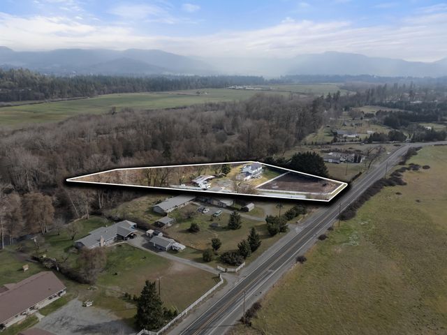 11889 Williams Highway, Grants Pass, OR 97527