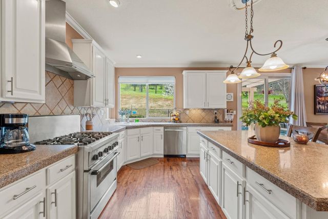 3882 Meadow Wood Drive, El Dorado Hills, CA 95762