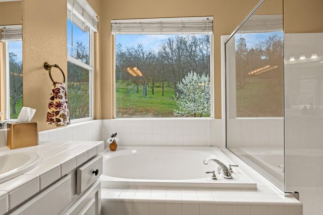 3882 Meadow Wood Drive, El Dorado Hills, CA 95762