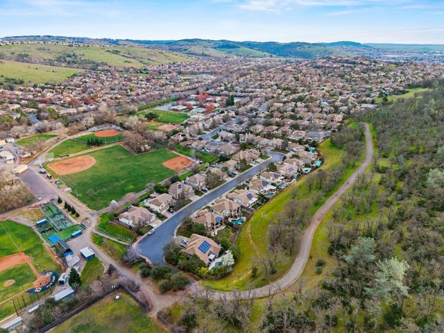 3882 Meadow Wood Drive, El Dorado Hills, CA 95762