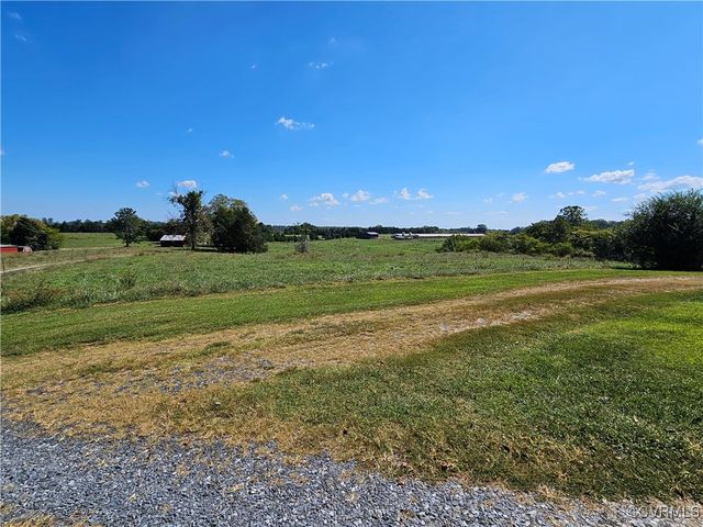 288 Cole Comfort Rd, Dillwyn, VA 23936