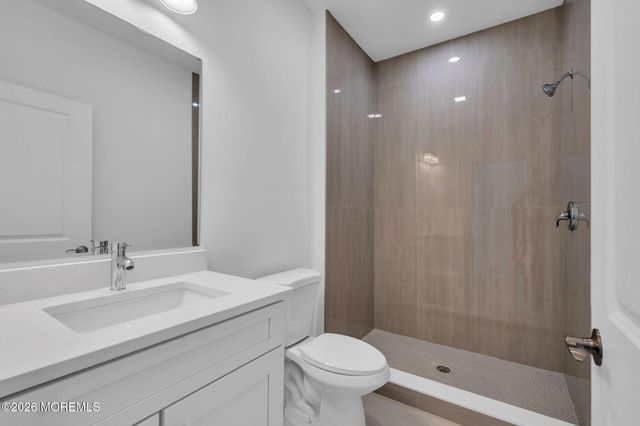 29 Hamilton Avenue, Seaside Heights, NJ 08751