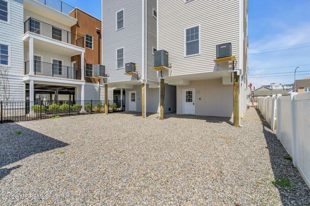 29 Hamilton Avenue, Seaside Heights, NJ 08751
