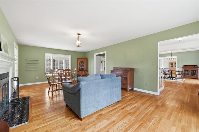 1001 Fox Chapel Road, Fox Chapel, PA 15238