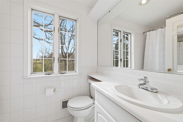 1001 Fox Chapel Road, Fox Chapel, PA 15238