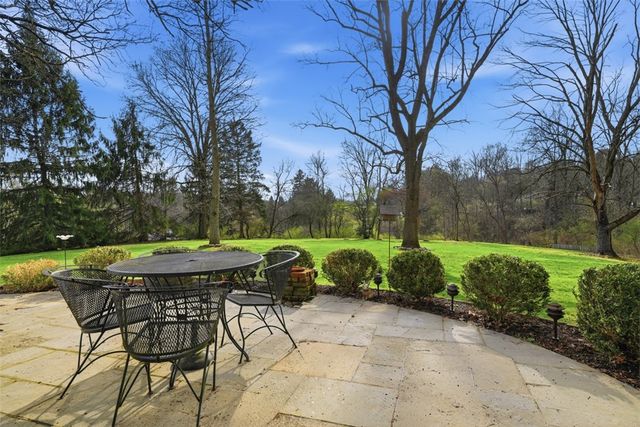 1001 Fox Chapel Road, Fox Chapel, PA 15238