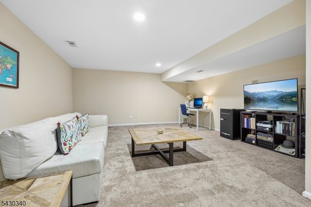 137 Kingston Ct, Madison Boro, NJ 07940