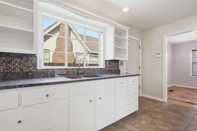 1746 S Yorktown Avenue, Tulsa, OK 74104