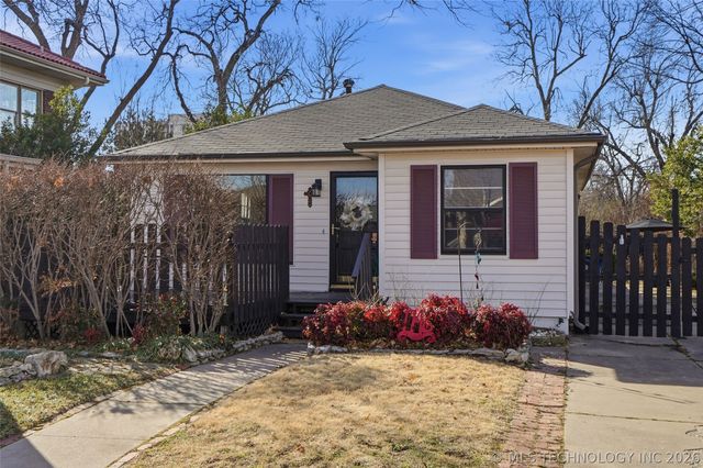 1746 S Yorktown Avenue, Tulsa, OK 74104