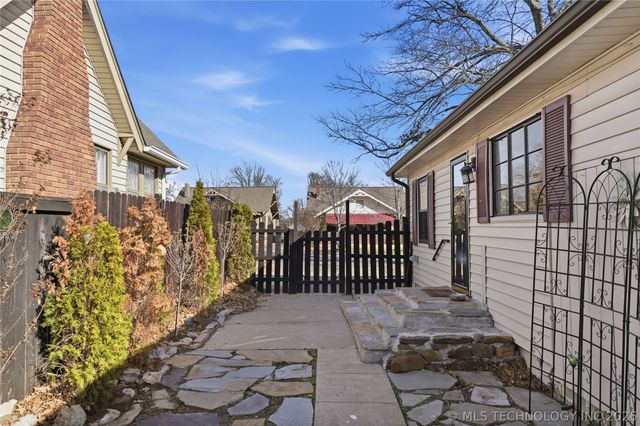 1746 S Yorktown Avenue, Tulsa, OK 74104