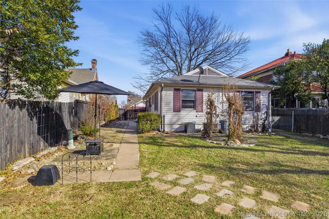 1746 S Yorktown Avenue, Tulsa, OK 74104