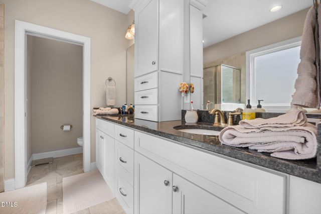 208 Log Pond Court, Apex, NC 27502
