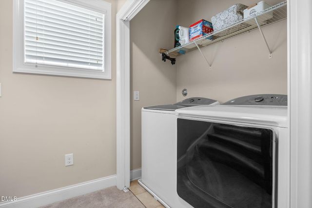 208 Log Pond Court, Apex, NC 27502