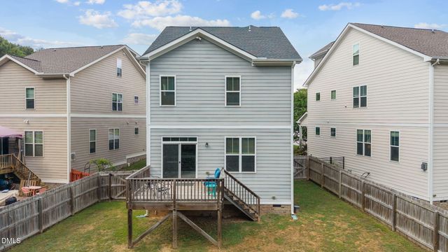 208 Log Pond Court, Apex, NC 27502