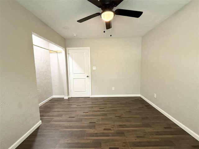 7515 Bayway Drive 3, Baytown, TX 77520