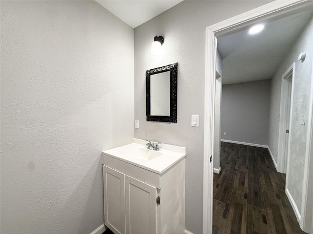 7515 Bayway Drive 3, Baytown, TX 77520