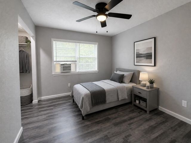 7515 Bayway Drive 3, Baytown, TX 77520