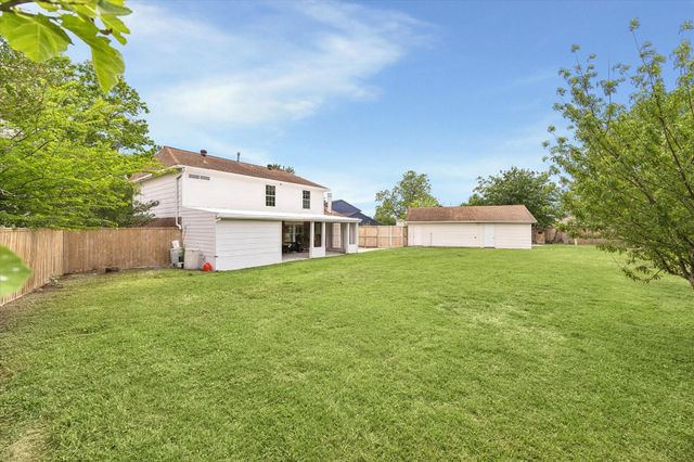 5015 Kleinmeadow Court, Houston, TX 77066